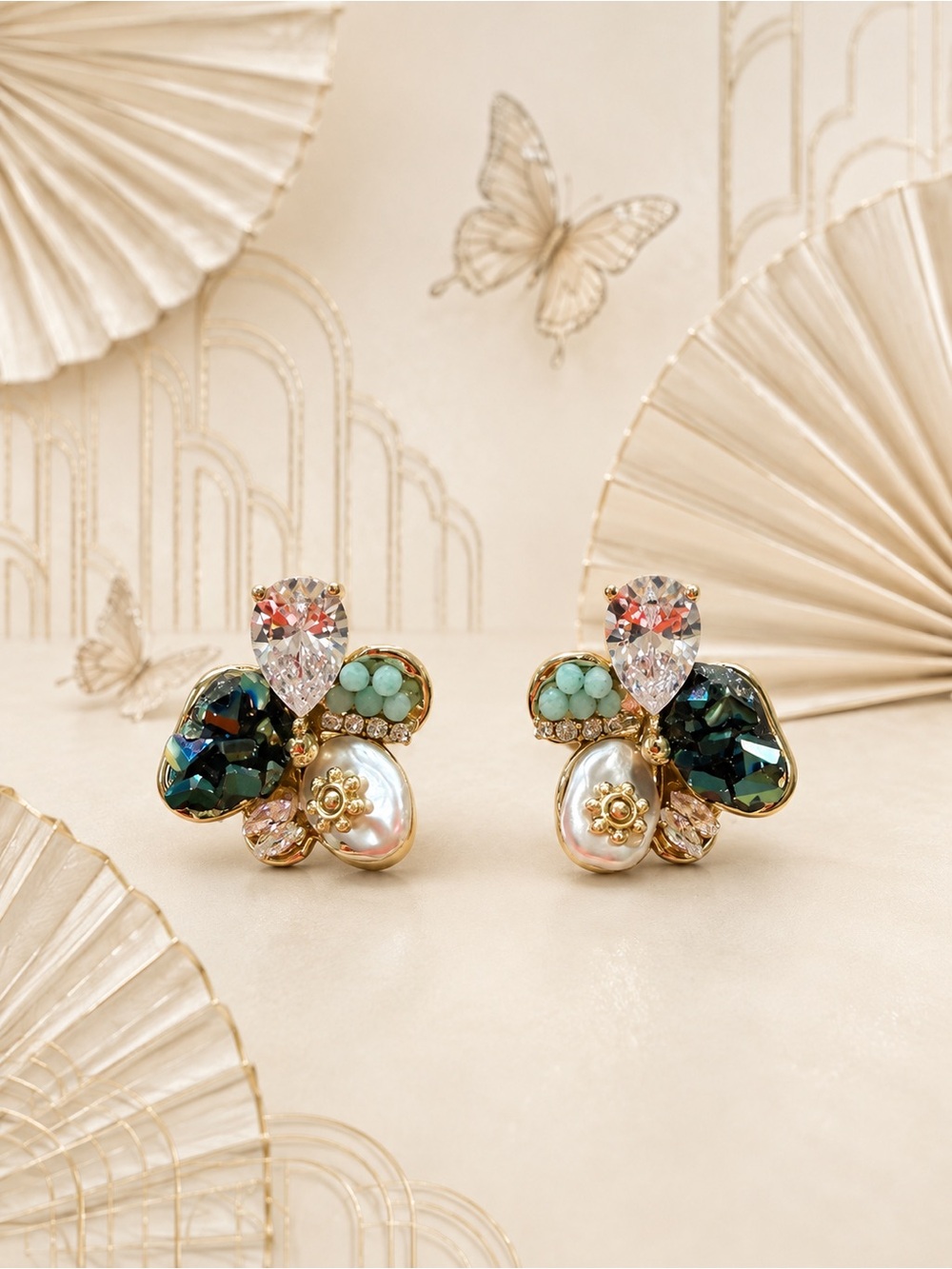 🆕😍Delicate Multi-Stone Floral Pearl Earrings - Gold